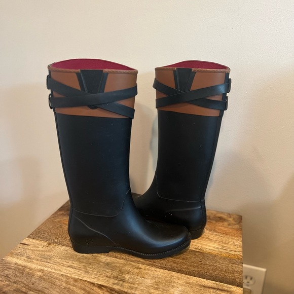 Corre Rain Boot - Picture 2 of 3